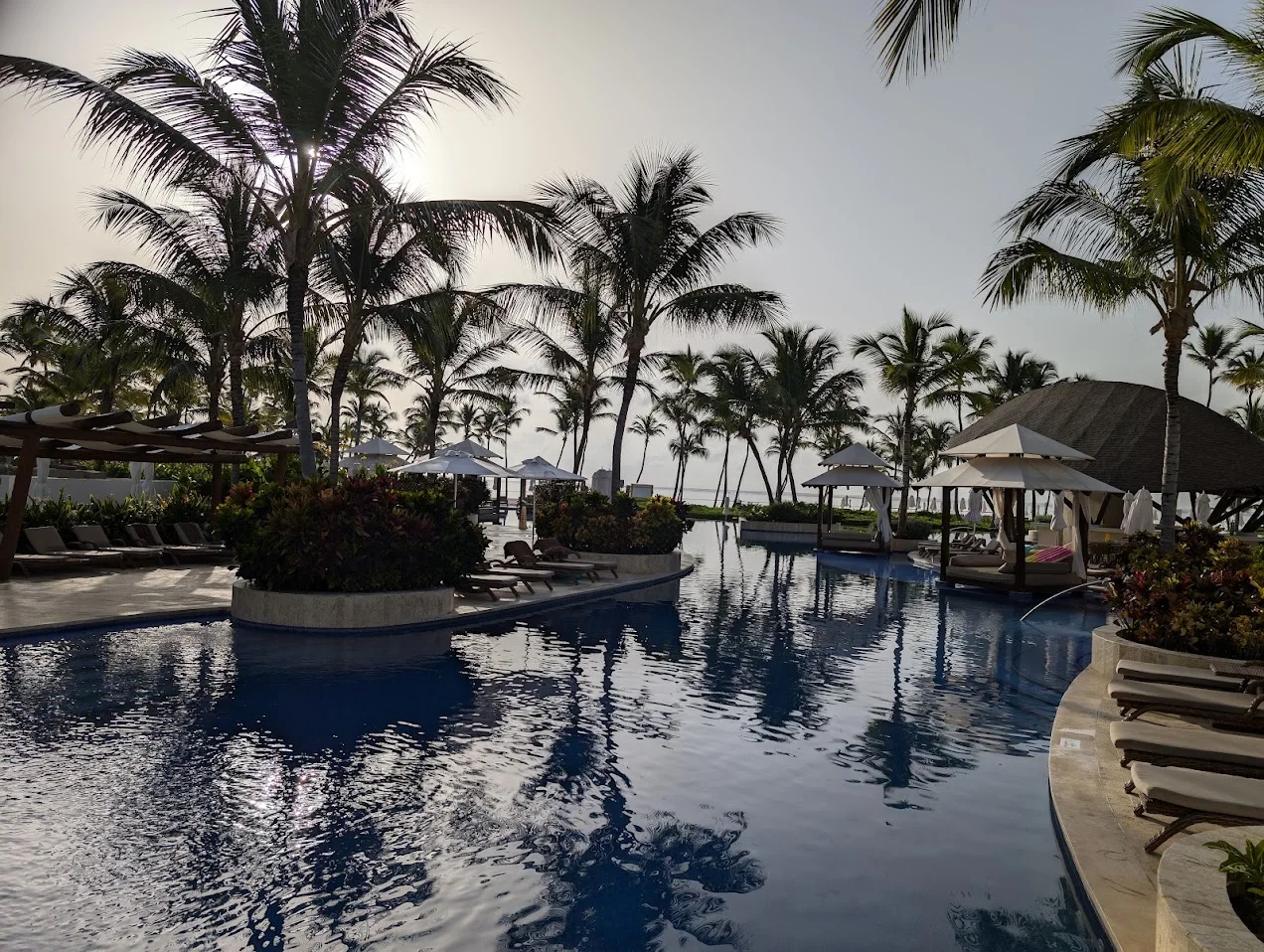 A quiet poolside morning